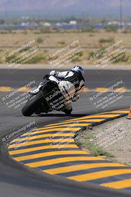 media/Oct-08-2022-SoCal Trackdays (Sat) [[1fc3beec89]]/Turn 11 Backside (1145am)/